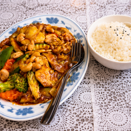 Pad med mamuang
